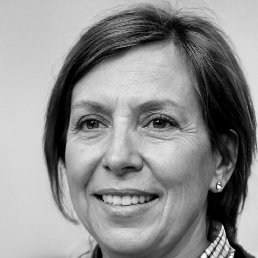 Dr. Sarah Weber, Finanzplanungsexpertin